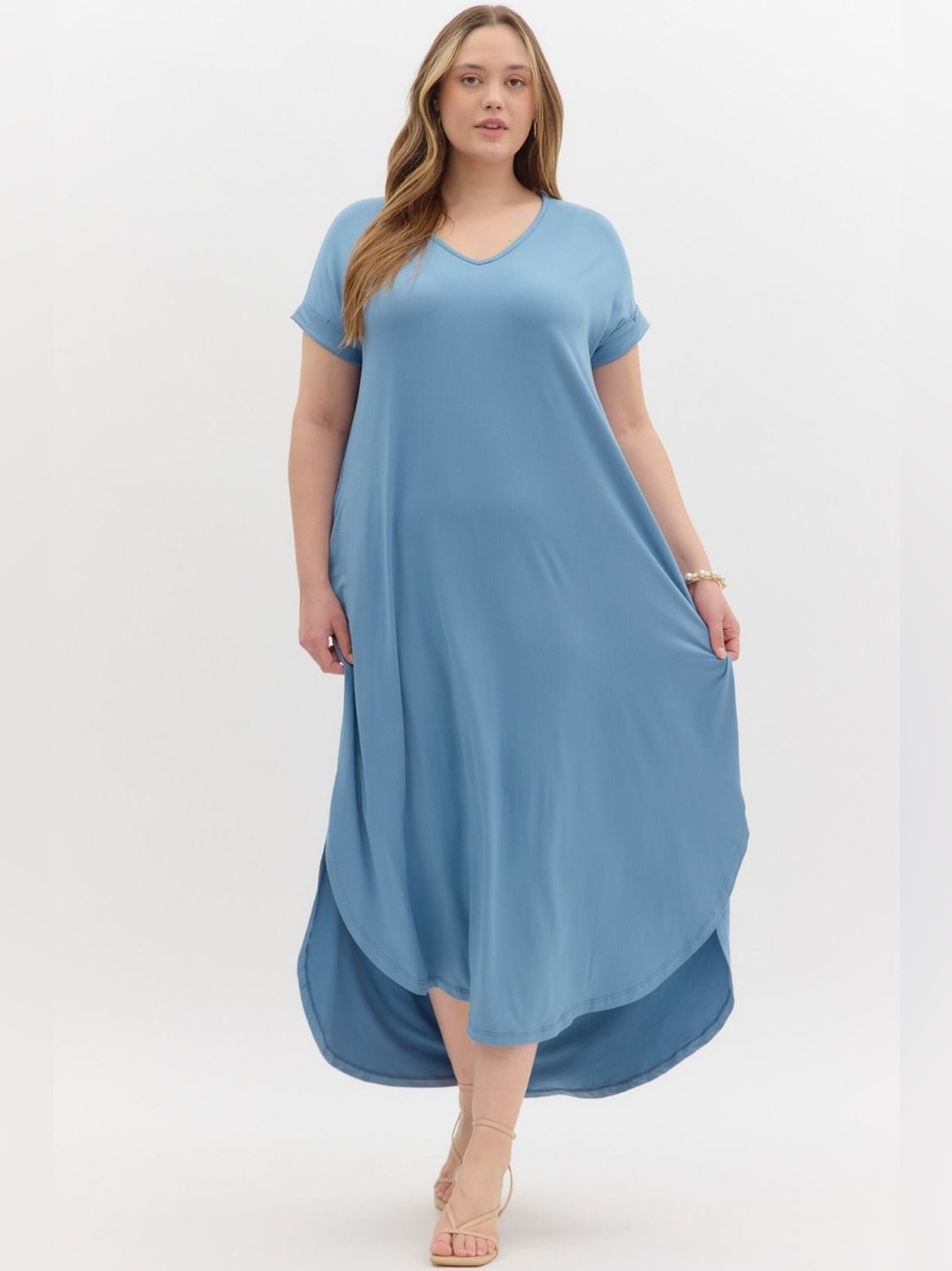 🆕 Entro Solid jersey knit V-neck round hem maxi dress